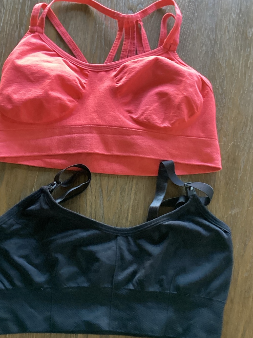 Women’s Seamless Sports Bra - Coral and Black